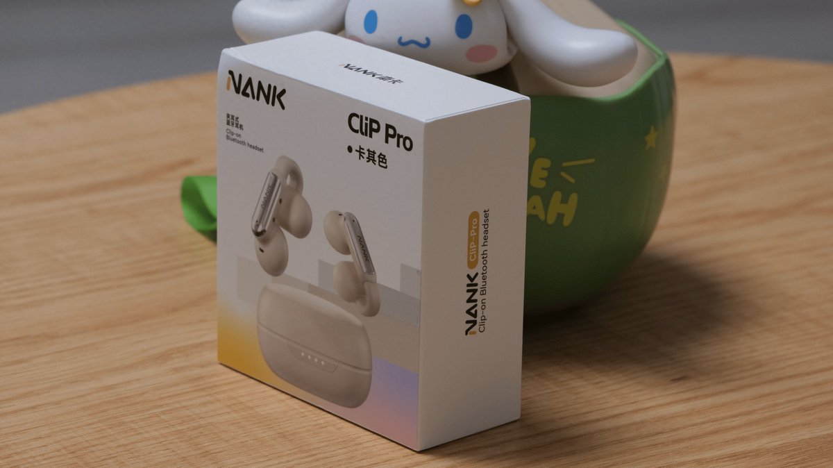 EChansez's tweet photo. Just unboxed my new wireless earbuds! Crisp sound + all-day battery — game changer for my daily commute https://t.co/ehVV67g5lP