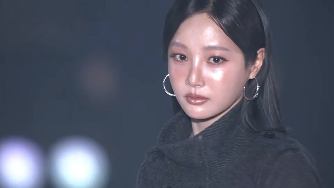 sourceyeonwoo's tweet photo. Yeonwoo at Kansai Collection Autumn ✗ Winter event show (2026) for Murua lineup held in Kyocera Dome in Osaka, Japan. 

#YeonwooxKansaiCollectionAw2026
#KansaiCollection #関西コレクション

#Yeonwoo #연우 #妍雨 #ヨヌ https://t.co/EVH5vSGp8h