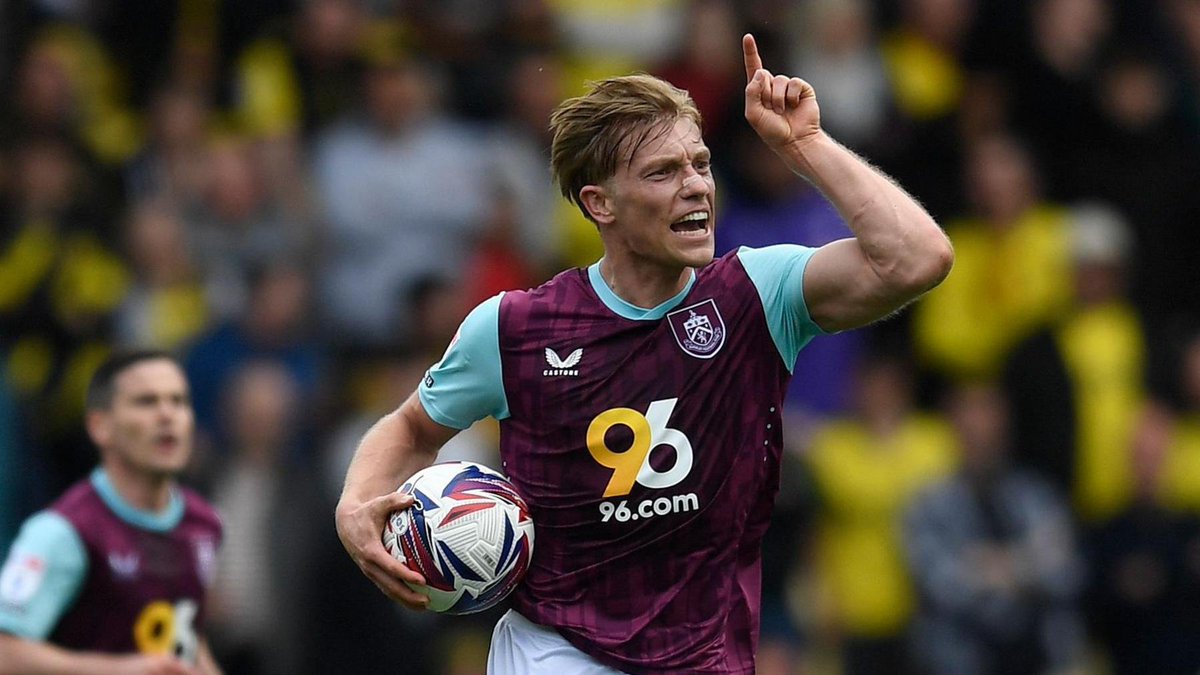 JacobsBen's tweet photo. Burnley's Zian Flemming is drawing interest from Everton plus Italian, French and Dutch clubs. Burnley hoping to keep.🇳🇱 https://t.co/WsWzZ1kgIx