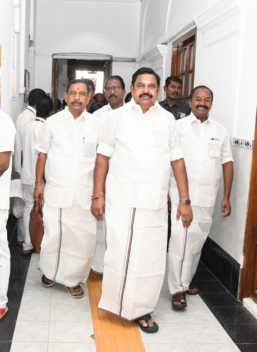AIADMKOfficial's tweet photo. மாண்புமிகு கழகப் பொதுச் செயலாளர் புரட்சித் தமிழர் திரு. @EPSTamilNadu அவர்கள் தலைமையில் கழக சட்டமன்ற உறுப்பினர்கள் இன்றைய தினம் சட்டமன்ற நிகழ்வுகளில் பங்கேற்றனர். 

இன்றைய தினம் நிதி நிலை அறிக்கையின் துறை வாரியான மானியக் கோரிக்கைகளில் கழகத்தின் சார்பில் உரையாற்றிய கழக சட்டமன்ற உறுப்பினர்கள் திரு. சொரத்தூர் இரா. ராஜேந்திரன் (நெய்வேலி) மற்றும் திரு. ஆர். மணி (ஓமலூர்) ஆகியோர் மாண்புமிகு கழகப் பொதுச் செயலாளர் புரட்சித் தமிழர் #எடப்பாடியார் அவர்களை அவர்தம் சட்டமன்ற அலுவல் அறையில் நேரில் சந்தித்து வாழ்த்து பெற்றனர்.

#TNAssembly #AIADMK