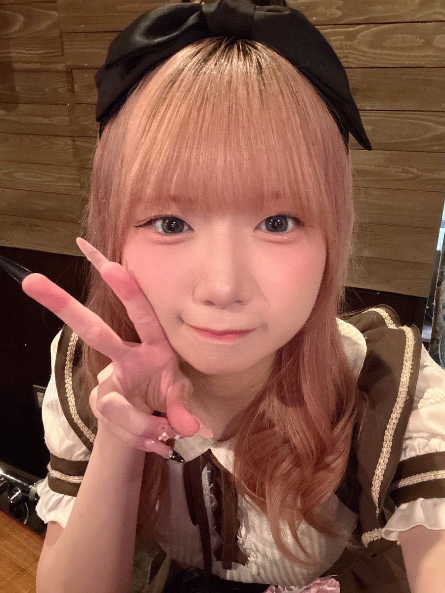 ann___kindrad's tweet photo. バースデーガールおきゅい〜ん💖💖
たくさんのご帰宅お待ちしてます✨
18:00~24:00 https://t.co/7ZI0Sdtshp
