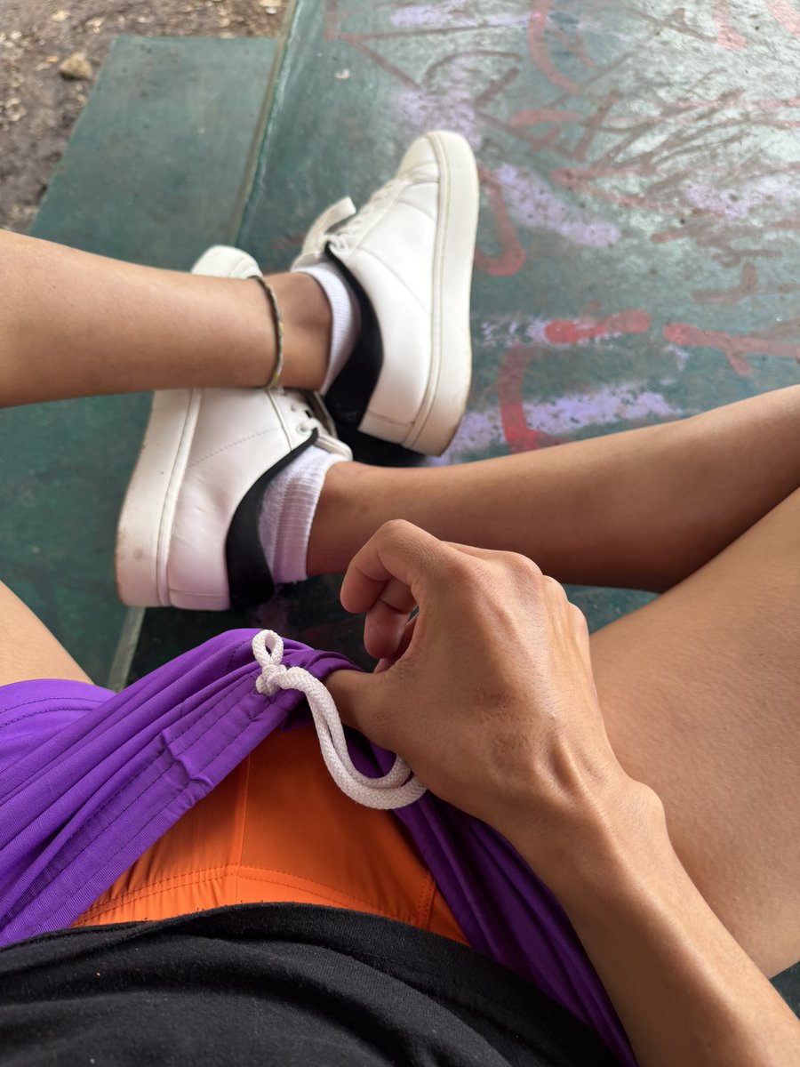 Blackest_d's tweet photo. Como me morbosea ir marcando el bulto 😈🥴 #bulto #cruisingméxico https://t.co/qCoMZwYpHT