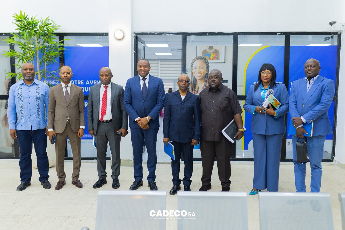 CelestinMukeba's tweet photo. À la suite de la visite de courtoisie, les équipes de la CADECO et de la SONAS ont tenu une séance technique consacrée au renforcement de leur collaboration financière et opérationnelle.

#CADECO #SONAS #CollaborationInstitutionnelle https://t.co/Lb24FvklIM