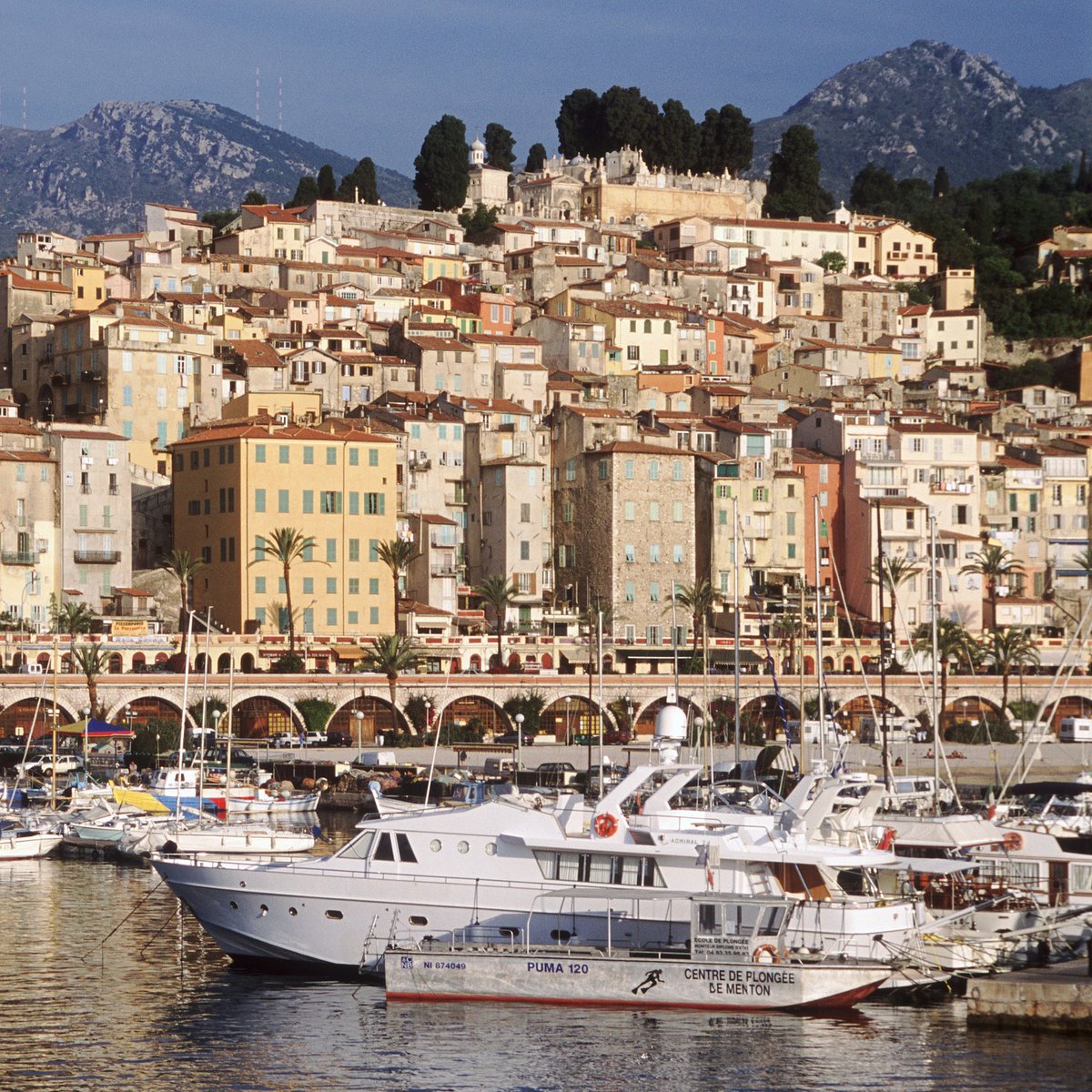 Trip's tweet photo. The French Riviera packs Mediterranean beaches, pastel old towns and places like Nice, Cannes and Antibes into one seriously scenic stretch of coast. Learn more at https://t.co/gpPAkxcE1e https://t.co/hfugYuoZ1k