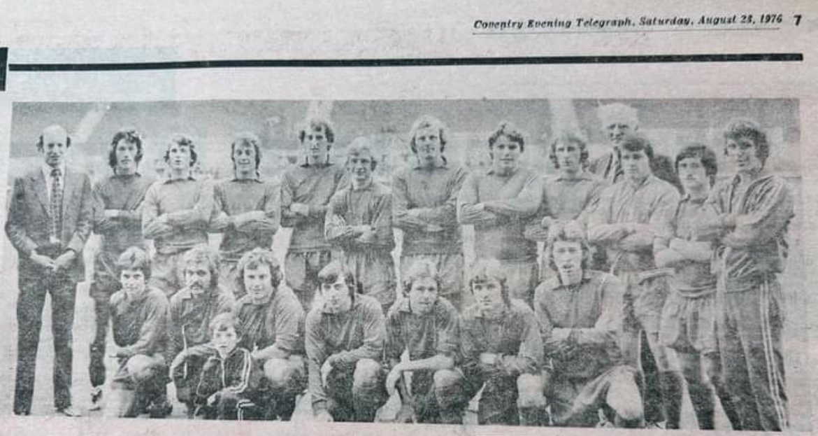 robertfromdevon's tweet photo. @Clarriebourton @Coventry_City @Thompson1Garry @skybluearchive A picture of the Cov Sporting team taken at the game and published in the Pink Aug 28 1976 https://t.co/vS57ufoSvT