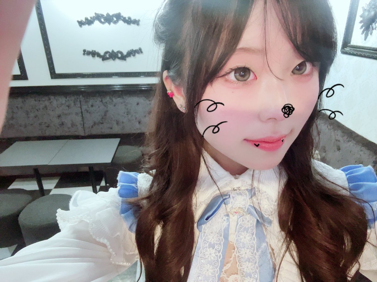 zenya_44's tweet photo. いん！今日はてんこむ衣装で18-23までです♡@monokuru_otk https://t.co/5VVqqe4owx