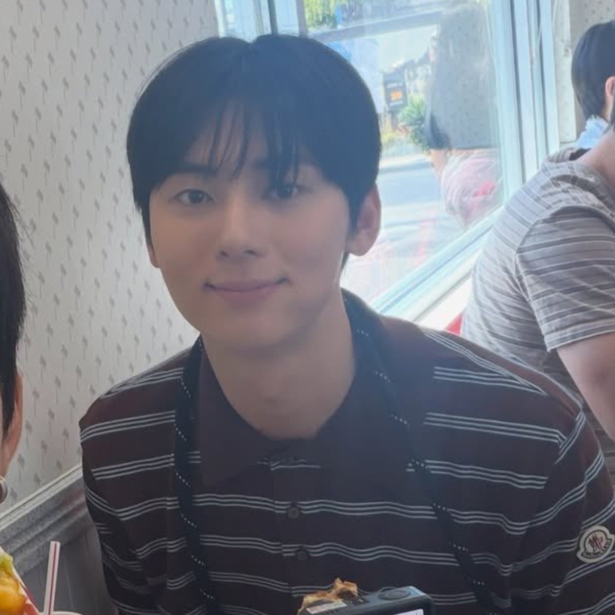 optimusthgml's tweet photo. 대휘랑 우진이 인별에 황민현🫶🏻

황민현 잘생기고 귀엽고😍😍

반짝즈 황새즈✨️✨️ https://t.co/Og5Vio8AuW