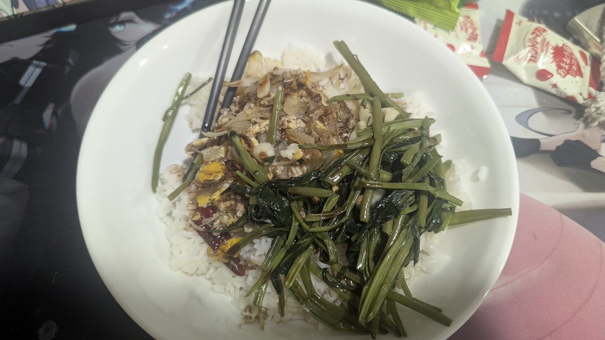 mormor1210's tweet photo. 大家還是習以為常的
把女裝跟喝酒當懲罰
把Gay當髒話
我以為長大就看不到這種幼稚的行為
當初我們是怎麼擺脫小時候那種
說別人是白癡智障很好玩的心理狀態 https://t.co/bRpXolYacO