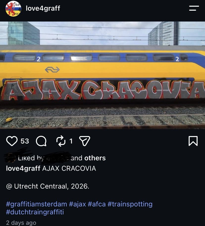 matthewfr0st's tweet photo. Nowa praca ultrasów Cracovii i Ajaxu https://t.co/6pxYl4WnFO