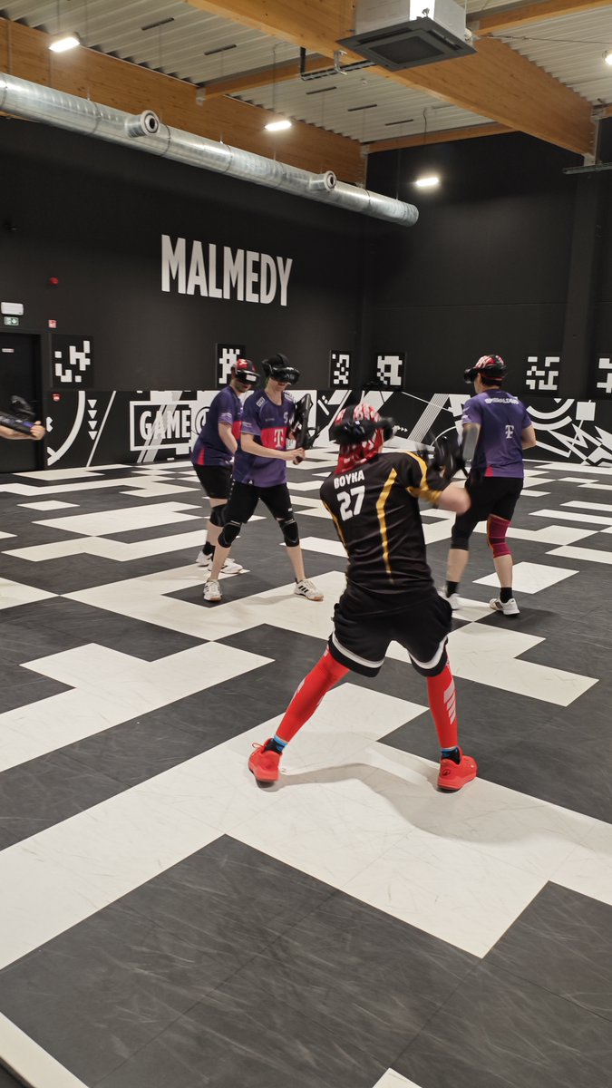 EVAxFlorian's tweet photo. Over the weekend, Progly, Emeraldo, Phillip and I competed in the Legacy tournament in Malmedy. Even though we lost in the lower bracket, I’m happy with our current progress. 

It was really fun and we’re looking forward to competing again at the next tournament https://t.co/fijQoOj25M