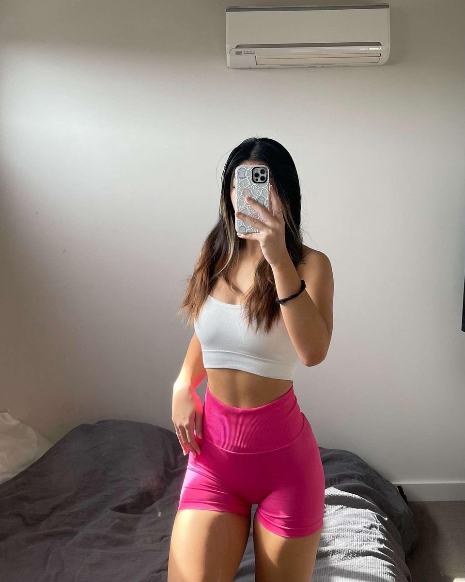 avabloomxox's tweet photo. Blooming ✨️💰 
#onlyfans #fansly #feetfinder #LINKINBIO #SUBSCRIBE #nswf https://t.co/J4wgRUQ0Gl