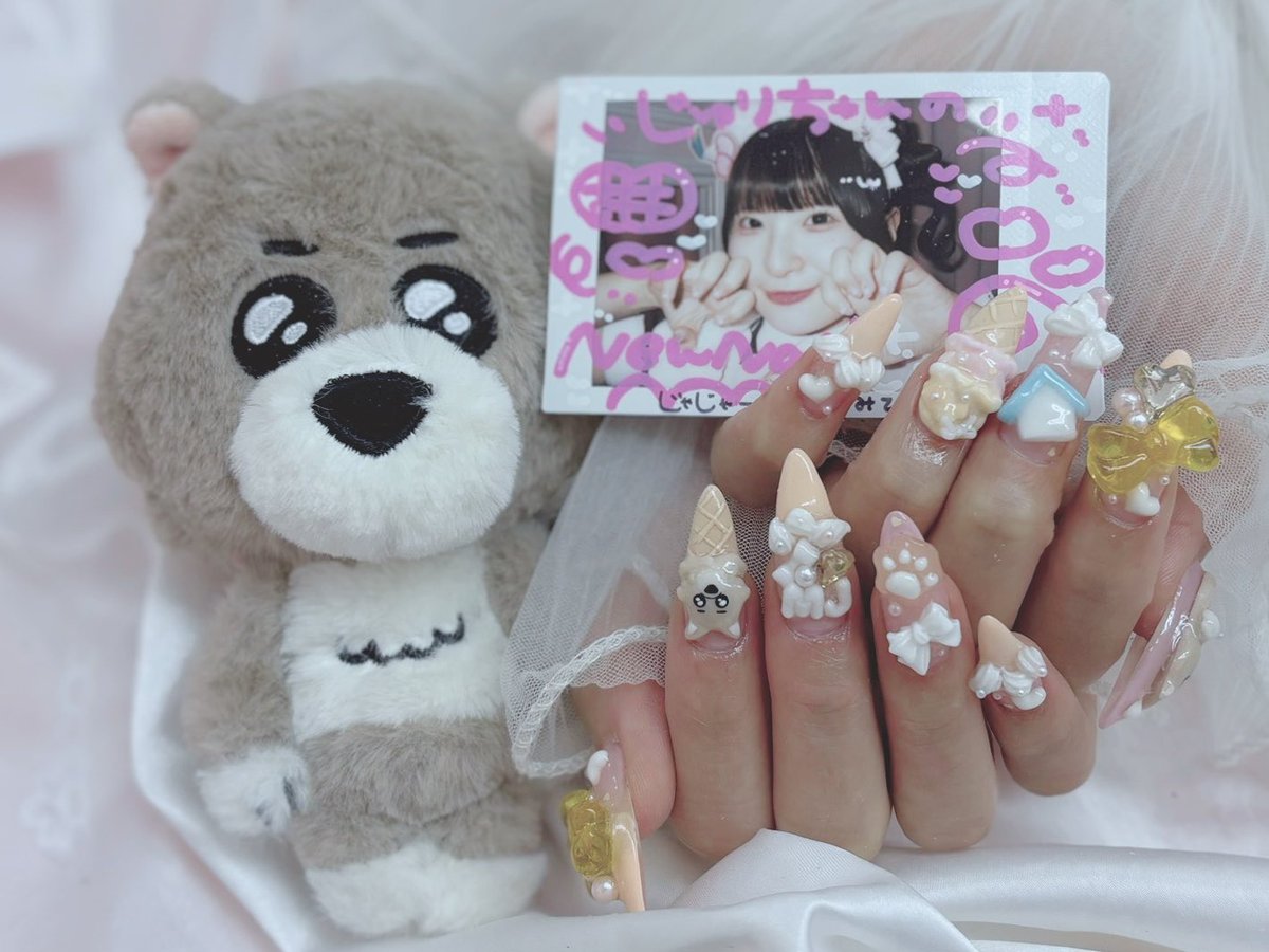 HARETYANS's tweet photo. ネイル変えた( •̀ ̫ -︎︎ )☆神ネイリストみゆちゃんにやってもらいました、いつもありがとう https://t.co/u7nHnJFPRK