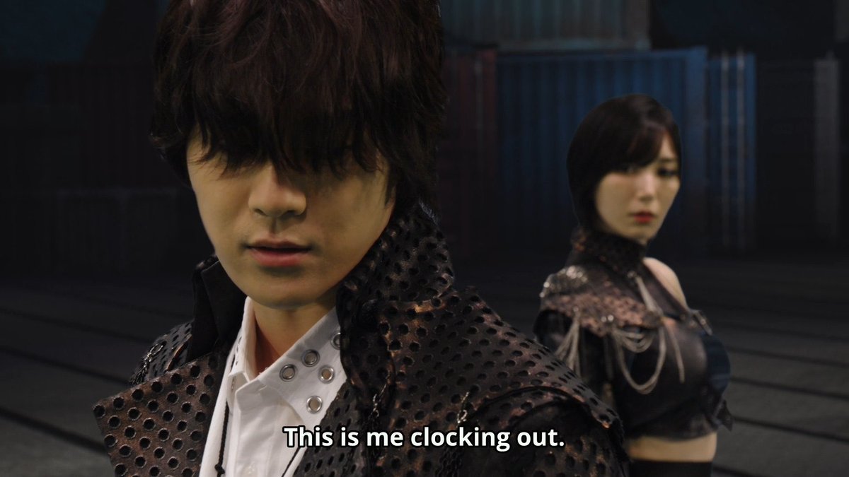 sarasanjou's tweet photo. me at work the exact millisecond that it hits 5pm https://t.co/eZVXf4fzPp
