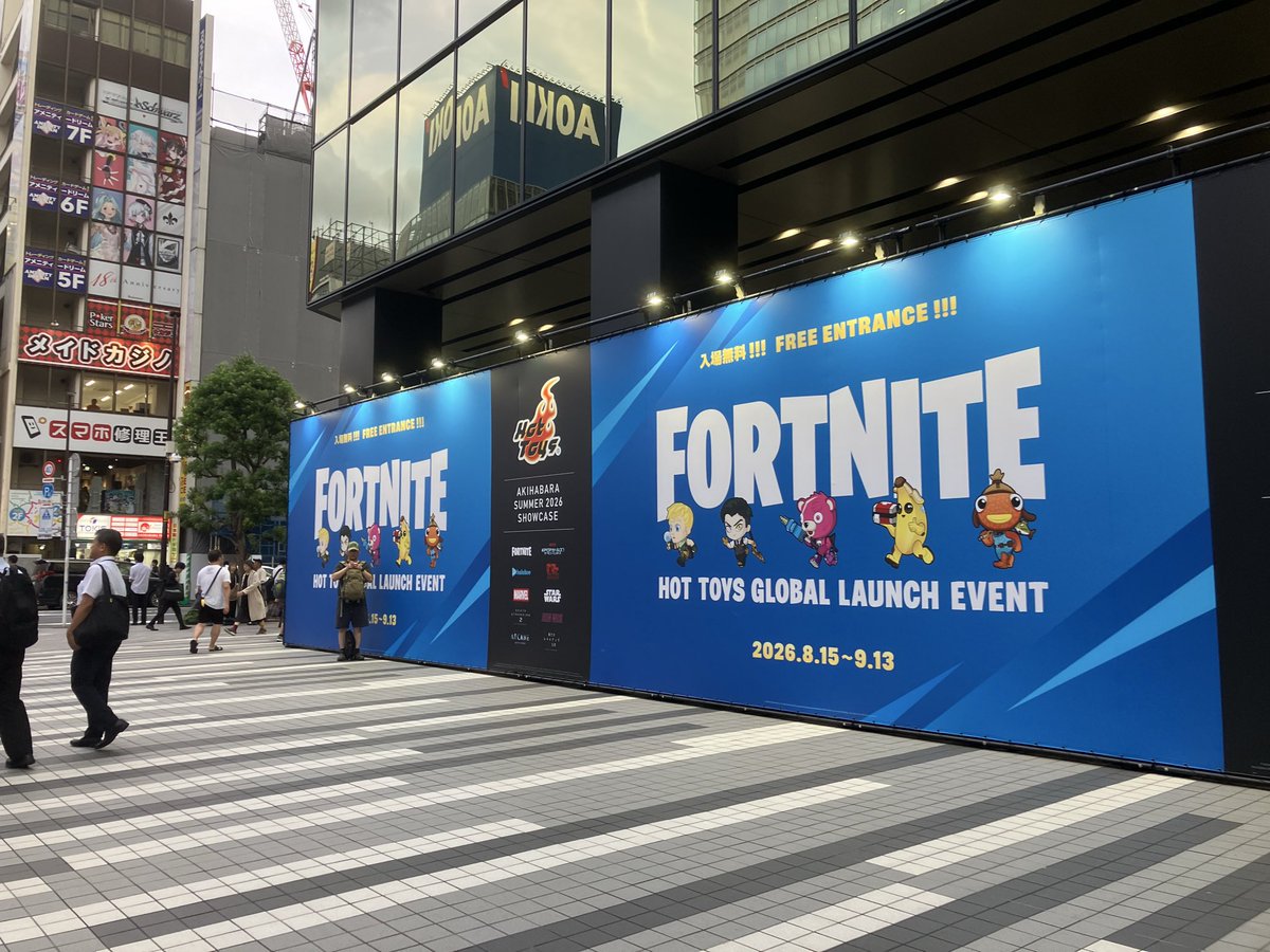 MetchaNatsu's tweet photo. 秋葉原で開催中の「FORTNITE HOT TOYS GLOBAL LAUNCH EVENT」仕事終わりに寄ってみた😆

欲しいけど、ためらってしまったw

ネオンとかコースター全然アリだ〜
フィギュアも実際見るとイイ😳

欲しくなったら来よう🐈

#フォートナイト
#FORTNITE HOT TOYS GLOBAL LAUNCH EVENT https://t.co/0us0HTmTcD