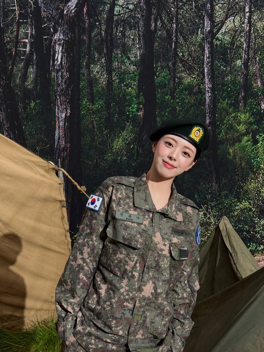 itzypopbase's tweet photo. ITZY’s Yuna has been discharged from military service. https://t.co/FmbNCIXAcf