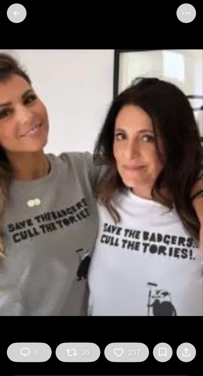 RBE74U's tweet photo. @MarinaPurkiss @JuliaHB1 @JeremyVineOn5 The loony left!! Funny &amp; witty, when’s it’s not one on their side, the whole world must stop when it is. Seems like the “tolerant” left is eating its own tail , huh Boatyard? https://t.co/7ZwrVok25U