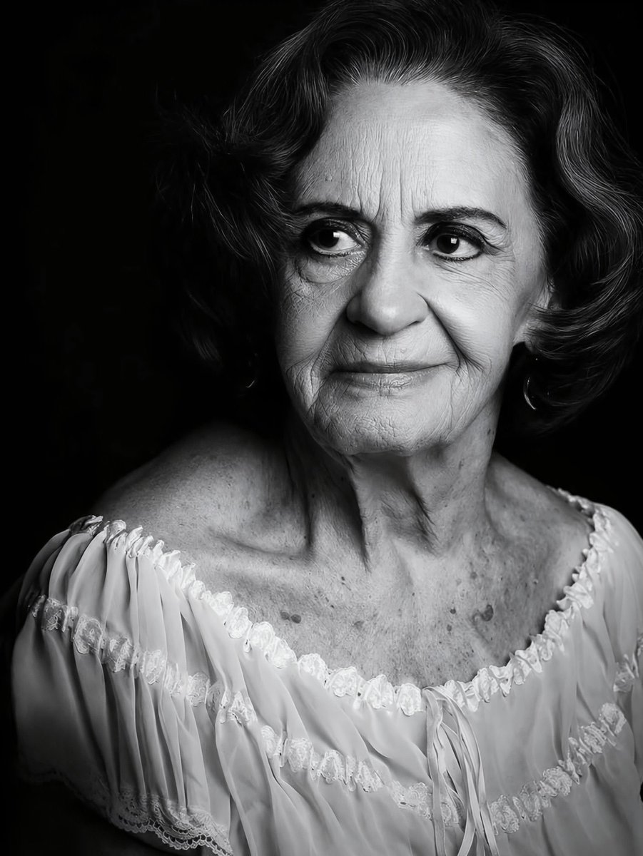 RuthLopes1377's tweet photo. Descanse em paz, Laura Cardoso. 🖤

Obrigada por sua imensa contribuição à arte, à cultura, ao cinema, ao teatro e à televisão brasileira. Seu talento atravessou gerações e deixa um legado que jamais será esquecido.

O Brasil se despede de uma de suas grandes artistas. https://t.co/zfjGjkl2J9