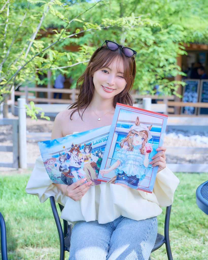 MinamiHimeno000's tweet photo. 今日から発売！！
みんなはもうゲットした？✨ https://t.co/kqHmfTmumB