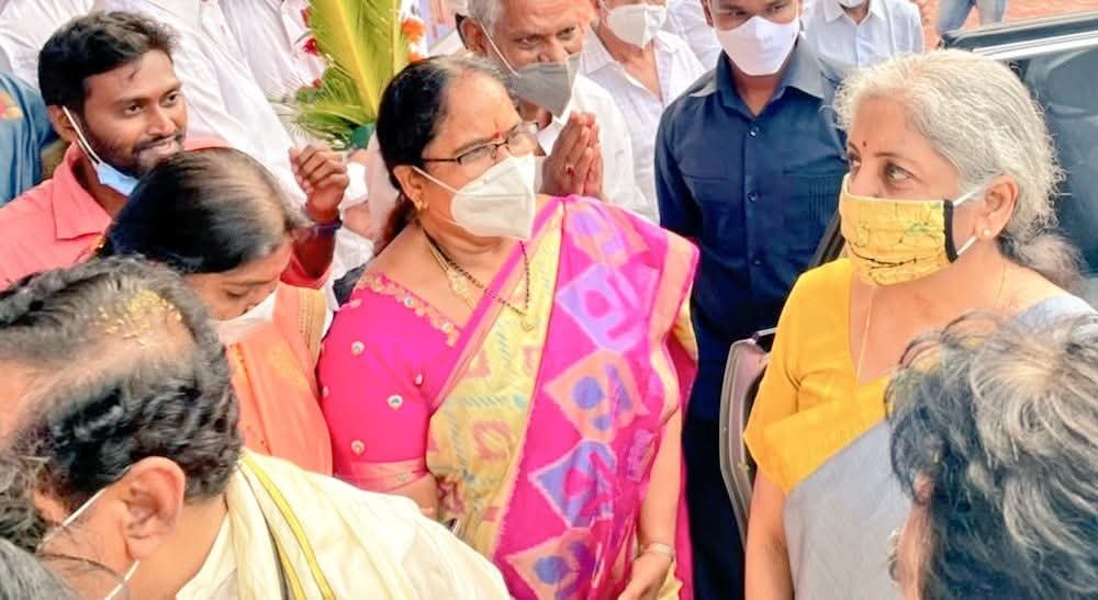 kadali8889's tweet photo. Happy Birthday to Smt @nsitharaman madam ( #Minister of #Finance of #India @BJP4India @BJP4Andhra https://t.co/ZLyLiAfJ2k