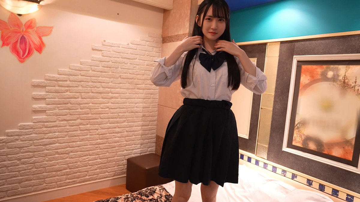 lolaperispice's tweet photo. こういう清純派1軍女子が上京して東京に飲み込まれて堕ちるとこまで堕ちるっていう背景込みでめちゃくちゃヌけるよ。 https://t.co/wNsqTU9EmI