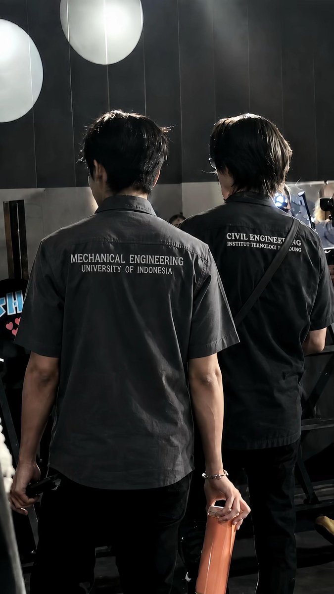 baddiepw's tweet photo. jeongwoo as teknik mesin
haruto as teknik sipil,

Kalian tim mana? https://t.co/I0wQHB3rky
