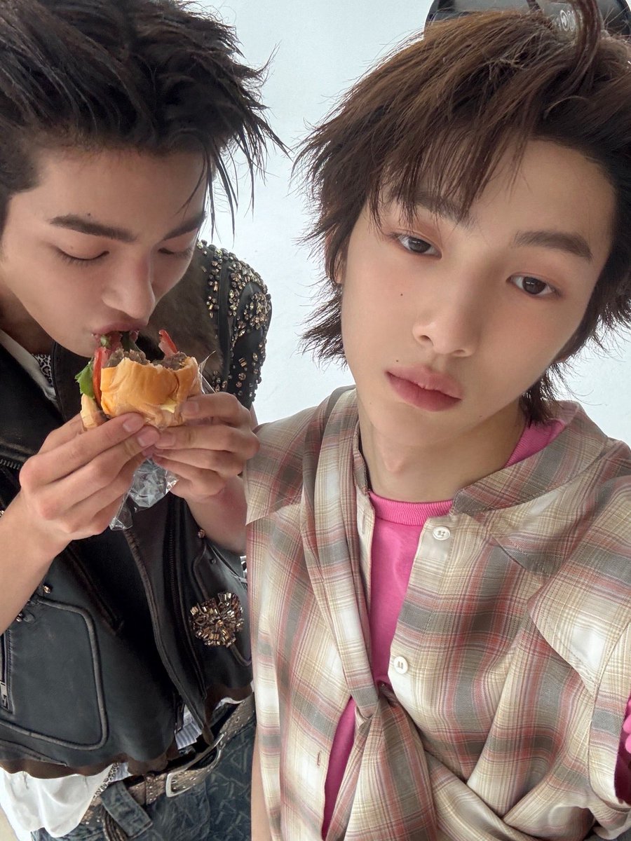 jjhoonc's tweet photo. https://t.co/iAkaCRXYzJ
