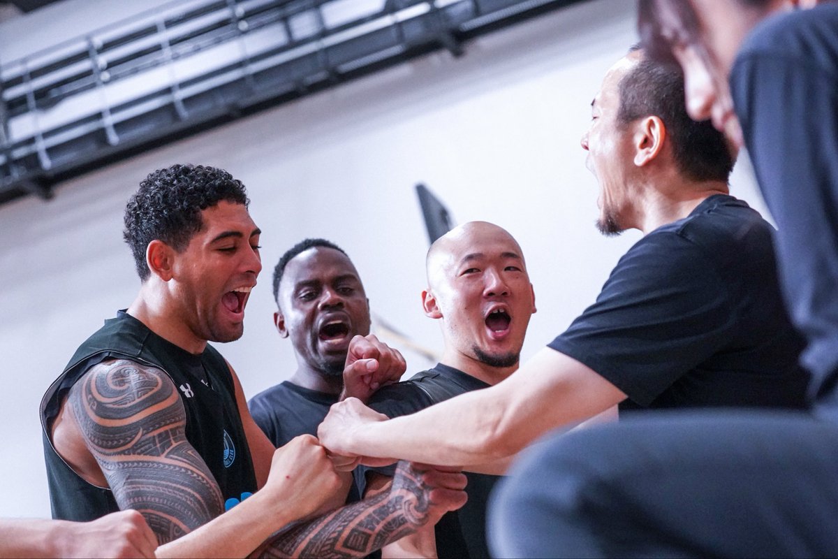 TUBCofficial's tweet photo. ［ 合同練習⛹️‍♂️ ］
本日 #日本体育大学 との合同練習を行いました✊🏻🔥戦う舞台は違いますが、良いシーズンとなるよう頑張っていきましょう！日本体育大学の皆さんありがとうございました🏀✨

📲：PHOTO
https://t.co/dADHlUkw6E

開幕に向けて少しずつギアを上げて準備していきます！#TUBC https://t.co/fe9QeIxLLE