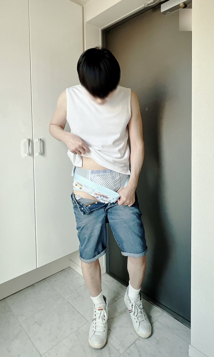 omutsu_danshi's tweet photo. 𝑹𝒆𝒂𝒅𝒚 𝒇𝒐𝒓 𝒂 𝒔𝒖𝒎𝒎𝒆𝒓 𝒂𝒅𝒗𝒆𝒏𝒕𝒖𝒓𝒆 ☀️

Briefs from @LittleforBig 
#ABDL #おむつ男子 https://t.co/FUNgR6F98l