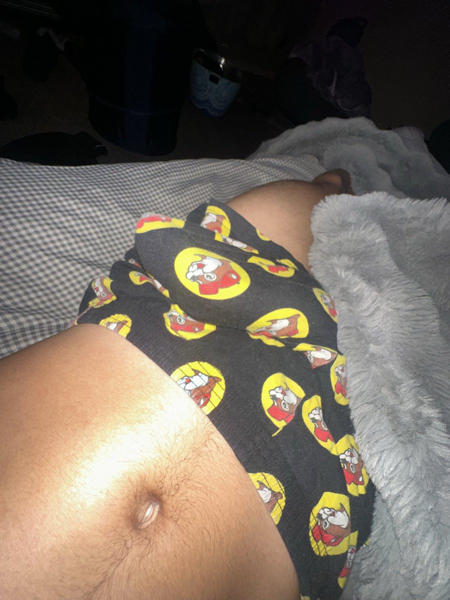 ZayPrince69's tweet photo. getting a lil to comfy over here😈 who tryna join, like this shi up.
#tease
#lightskinfreak
#indianafreaks
#underwear
#horny https://t.co/5XoOkRsWAF