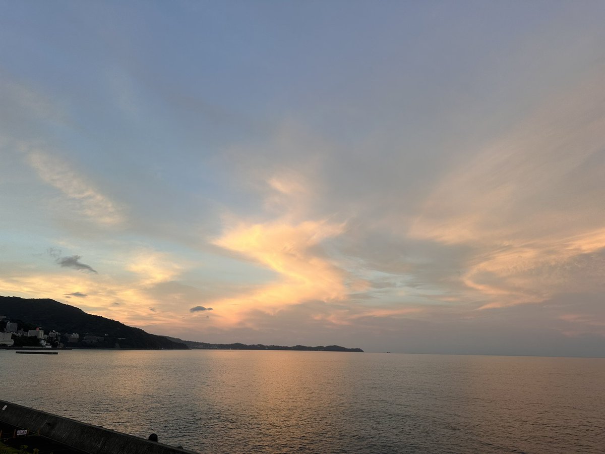 taburisu10's tweet photo. 熱海の温泉に来た♨️🐒
このあと露天風呂に入りながら
花火を見る予定🎇
休憩所で寝過ごさないようにしないと😪 https://t.co/DyfxsXY0Pc