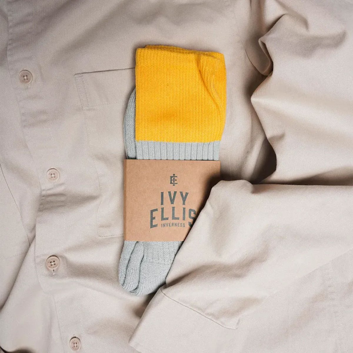 stuarts_london's tweet photo. Make your matchday look stand out. โฝ๏ธ Discover premium terracewear from RRL, Universal Works, Belstaff, Leviโs, Rockport & Ivy Ellis. Heritage style, built for the terraces. ๐ฌ๐ง
Shop: https://t.co/qxe81VfhBK
#StuartsLondon #TerraceWear #TerraceStyle #FootballStyle #Menswear https://t.co/TlfZdOXqQo