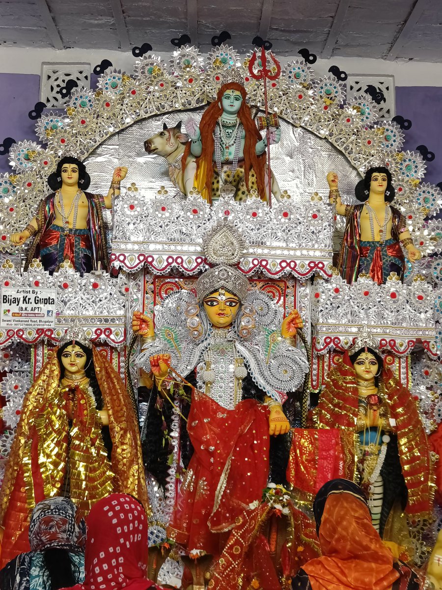 bgpourpride's tweet photo. Mansa Bisahari Puja at different locations in Bhagalpur.
While the rest of the Bihar is unaware of it, Bhagalpur celebrates Manasa Puja as it's biggest festival. We have our festivity on its peak ❤️ https://t.co/mhw6Q1YTkj