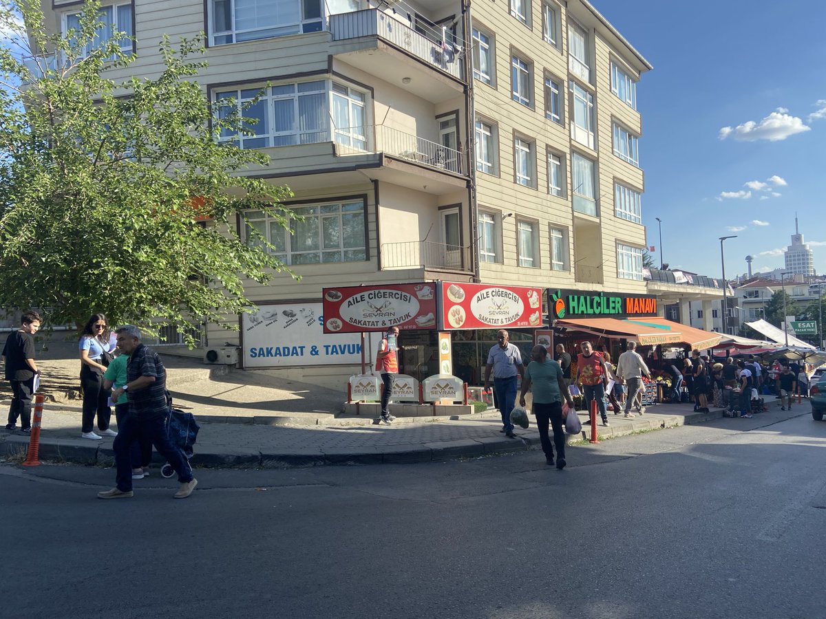 SeyranSemtEvi's tweet photo. Bu hafta Esat semt pazarında Ortaklaşa dergimizin yeni sayısı ve “TKP’ye Katıl” bildirimizle yer aldık. 

Semt evimizden dergimize ulaşabilirsiniz. https://t.co/NSIRikOnSg