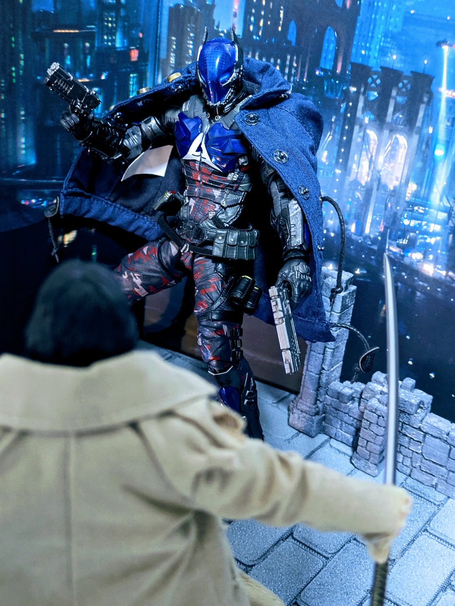 torennZ's tweet photo. アーカムナイトにコートええやん‼️
急いで帰ってきた🏃➡️🏠️
#オモ写
#バットマン
#Batman
#ArkhamNight
#フィギュア https://t.co/7425INqour