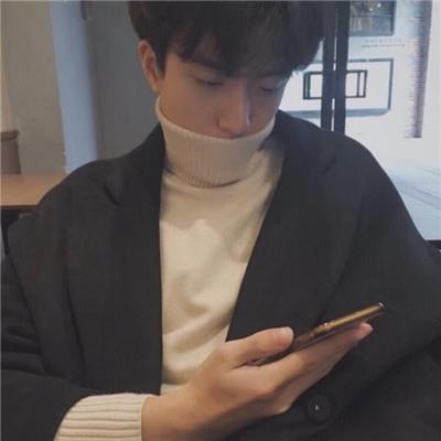 wodehous16009's tweet photo. 🎊 🌟 🚩 🎈 🌱 🍄 Cheers at a concert with favorite bands https://t.co/rVNpKH1IDC
