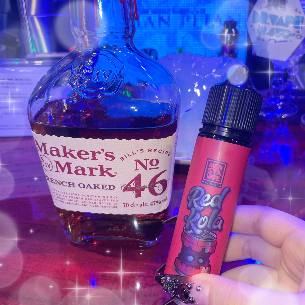 shj_akiba's tweet photo. 本日のおすすめ #VAPE はこちら✨

#MONSTAVAPE レッドコーラ味！コーラの甘さをしっかり感じられる、甘党さんにおすすめのリキッドです🥤❤️

おすすめの #VAPEfusion はほんのり甘いウイスキーのMaker'sMark No.46 をソーダ割りでご一緒にどうぞ♡

＃聖氷女教会 https://t.co/22Yvqw5ghn