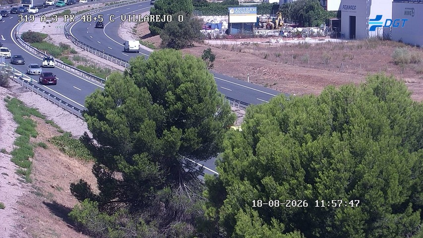 DGTes's tweet photo. 📢🔴En Madrid, un accidente dificulta el tráfico en la A-3, a su paso por Villarejo de Salvanés, de salida de la capital.

➡️Incidente en el P.K. 48.
➡️Provoca el corte del carril izquierdo.
➡️Genera 2 kilómetros de retenciones. https://t.co/agK6frtu8l
