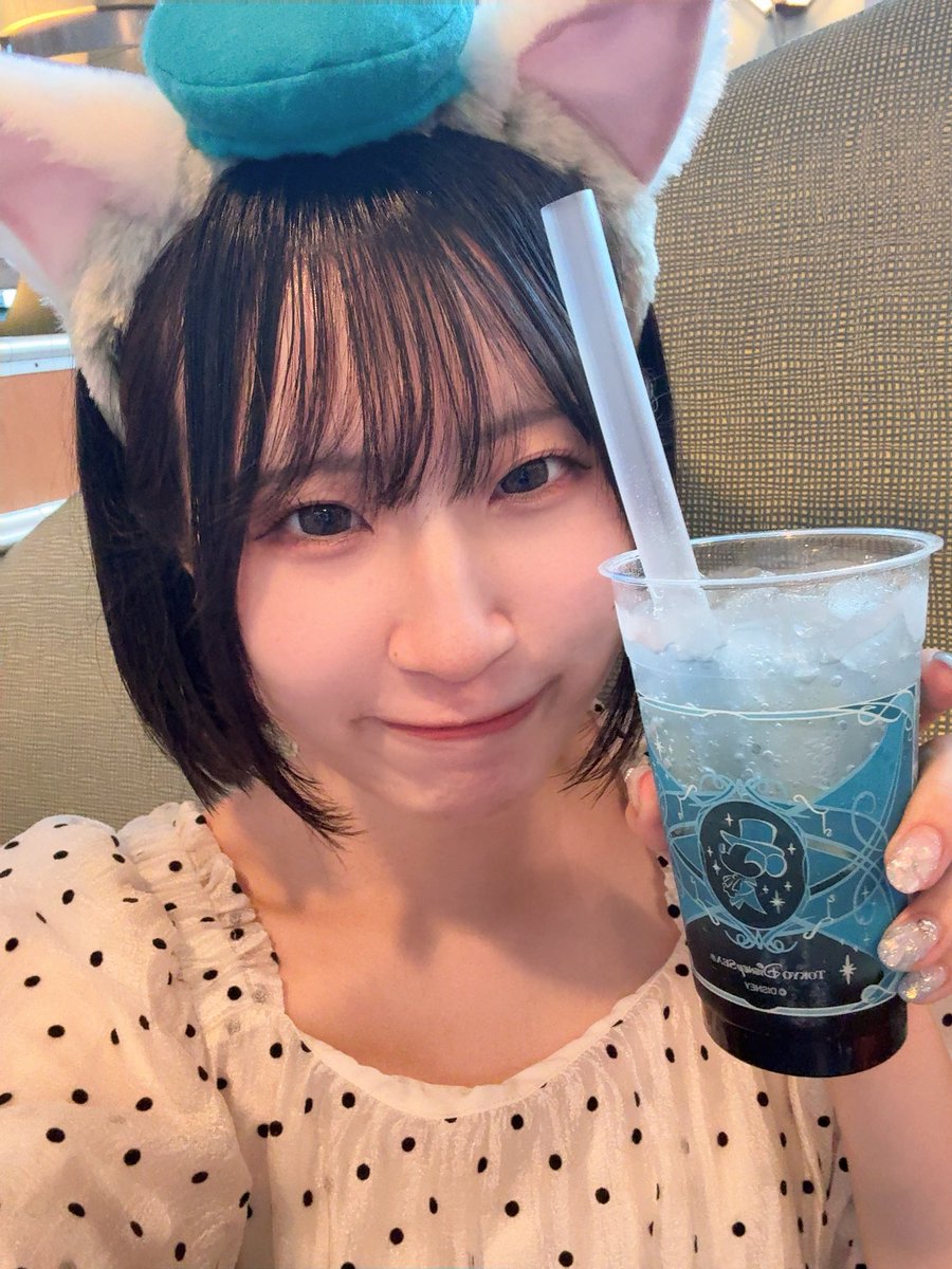 yuyu_kimowota7's tweet photo. 雨とアクアトピアでずぶ濡れディズニー🐭🏰🩵🎶
めちゃくちゃ楽しかったー！！！🌟 https://t.co/42FYJeFDjM