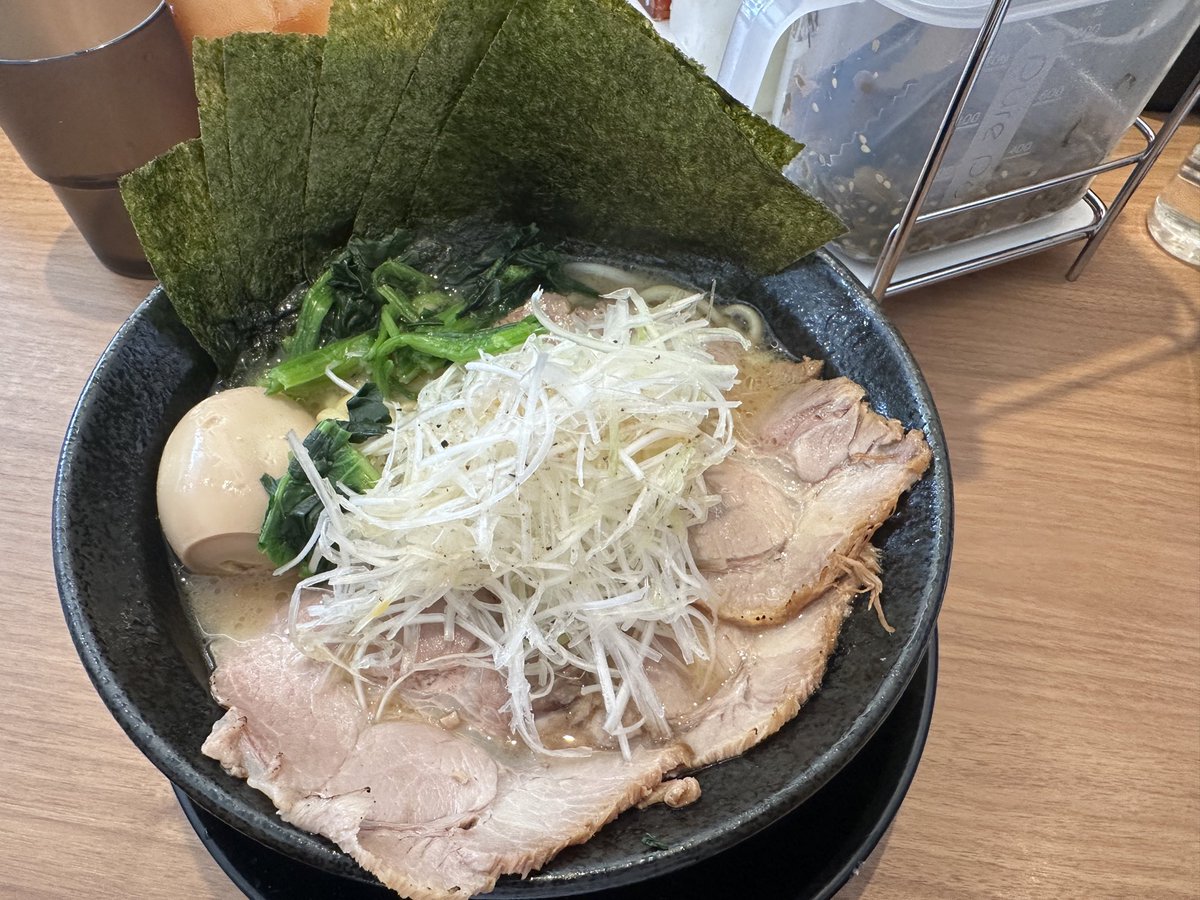 kashiokakb's tweet photo. 最近食べたラーメン全部んまかった

#んまるラーメン部 https://t.co/Hf3nC2mpEy