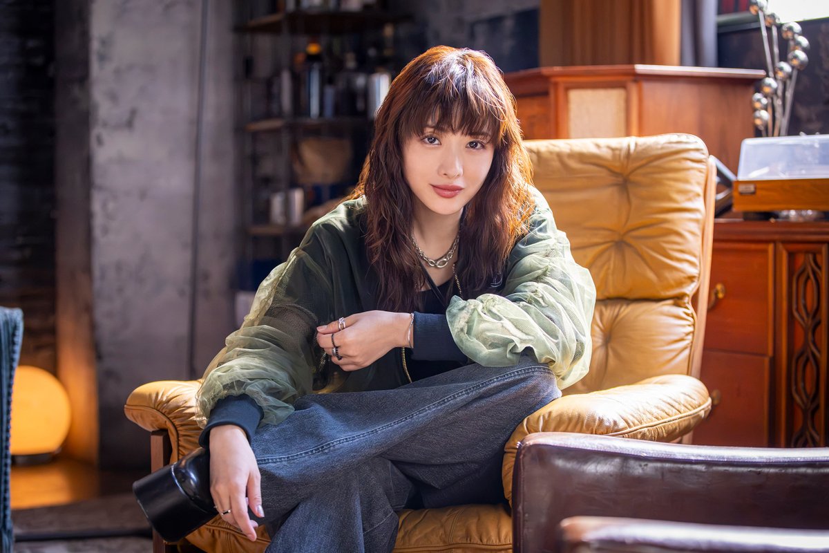 oricon's tweet photo. 主演・石原さとみ×脚本・野木亜紀子
『アンナチュラル』以来約8年ぶりタッグ❗️
⠀
フジテレビ新ドラマ
『ポリティカルパン』10/7(水)スタート
⠀
女ルパンがダークな”政治の金”を盗み出す
政界舞台の怪盗エンターテインメント💰️
https://t.co/ysYWNMlOgt
⠀
#ポリティカルパン https://t.co/Kq13VZIox4