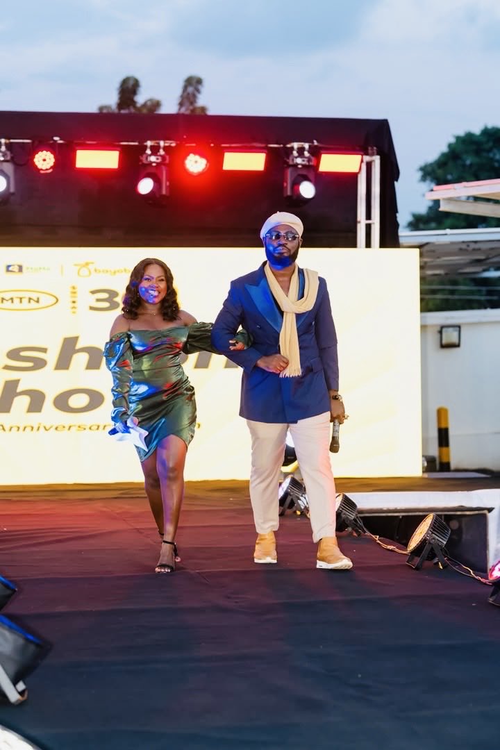 Portfoliothemc's tweet photo. 🟨⬛️Thank you @MTNGhana for trusting me with the maiden edition of MTN fashion week in the region marking your 30th anniversary !

As the host ,I applaud this incredible initiative to appreciate creativity, style, strengthen couture business and to celebrate fashion !

#MCduties 🎤 #LANDLORD ! #MtnFashionShow