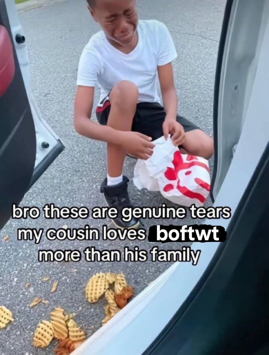 GhostTao4's tweet photo. I love you all soso much like yes ive known you guys for like a week or less but yall are my best friends #boftwt https://t.co/sfgCJIfmWt