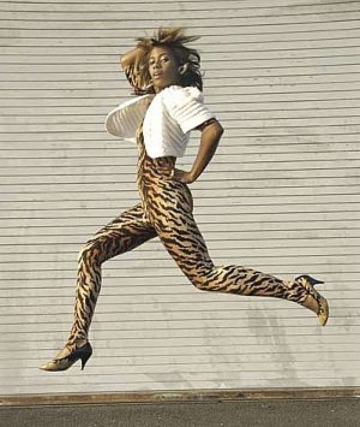 Matrom2005's tweet photo. Santigold is another example of this. With her band 'STIFFED' she was seen as rock/punk but as soon as she went solo she was all of the sudden afrobeats/alt/reggae. 
Perhaps Bey will even do a colab with santigold (my dream ngl) https://t.co/e2nloE1UFE