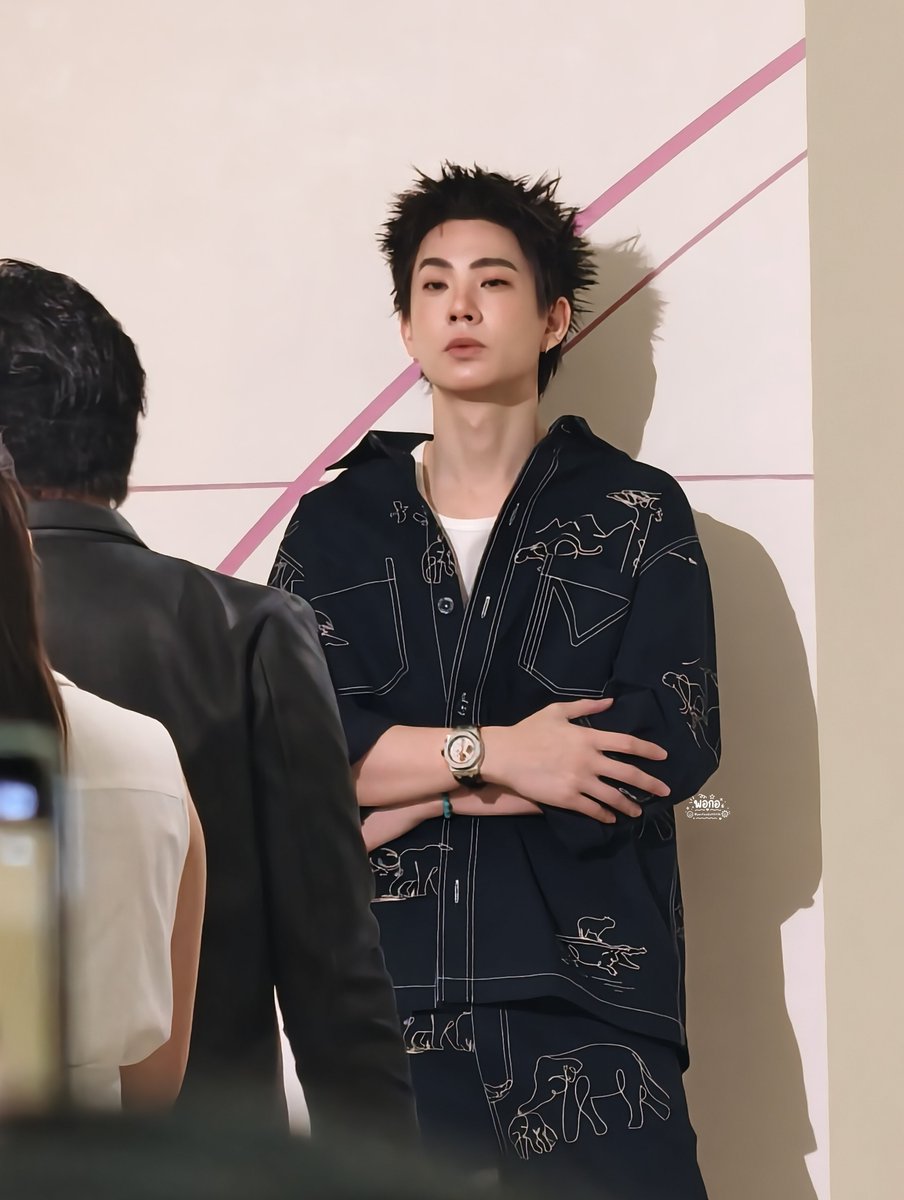 penfanGUN3436's tweet photo. คุณพี่หล่อที่สุด โครตๆๆจะหล่ออ่ะพี่~~~

OFF AT AUDEMARS PIGUET POP UP
#AudemarsPiguetxOff https://t.co/aPpR2coB0U