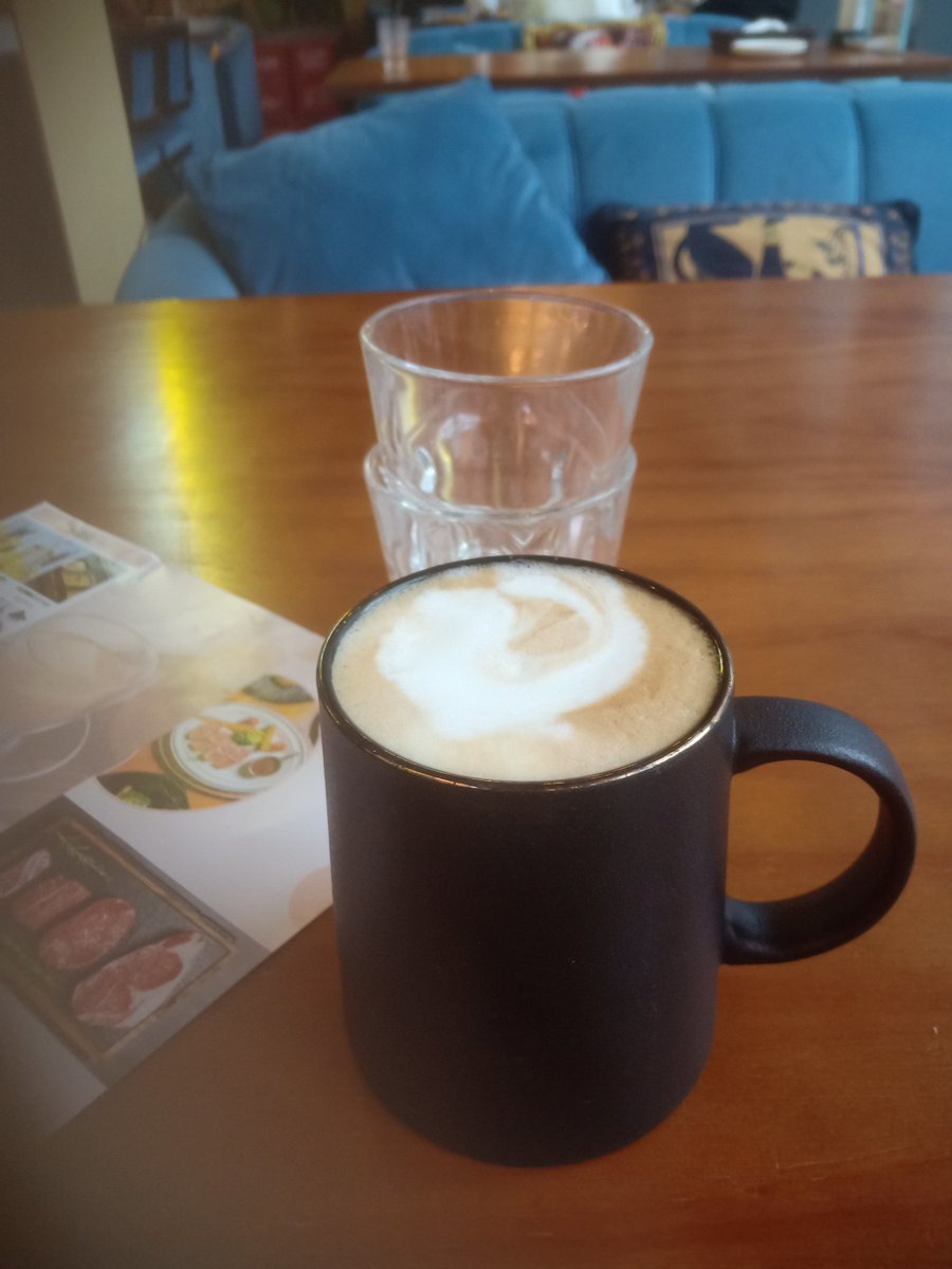 tii_dada's tweet photo. [My intern accidentally set the office coffee machine to “steam milk” mode and poured a whole pot of frothy latte onto the meeting table. The team stared in silence for 3 seconds, then someone started cheering—free impromptu latte art practice! ] https://t.co/LyunH2P76I
