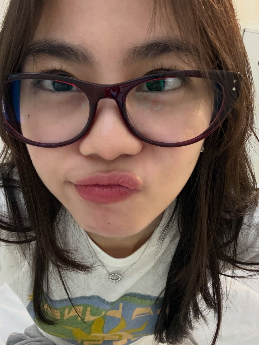 orinjenblu_'s tweet photo. cutie ashtine                  gorgeous ashtine https://t.co/ZdCYHUlLHt