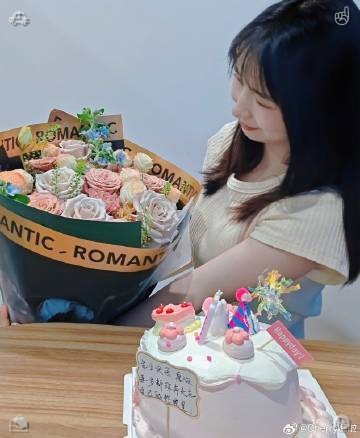 keromame2's tweet photo. Late-night treats possess boundless restorative power for the everyday grind. They ease worries, lift stress, and infuse life with a renewed sense of warmth and comfort.🧤Crafting a silky, tender puree soup https://t.co/pkv8maZ7GW