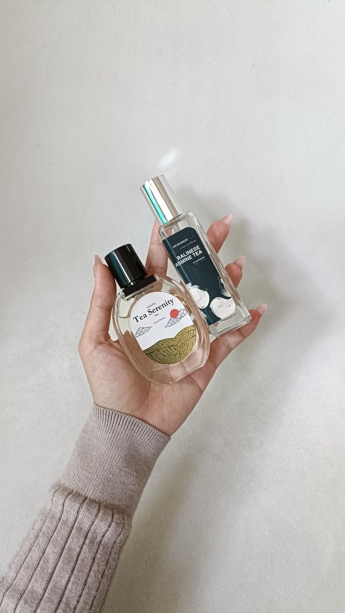 itsmefaraww's tweet photo. I FINALLY FOUND: my TOP 8 parfum lokal brand yang “CANTIKNYA NEMBUS LAYAR” mentokkk💯🫶🏻

🥇 WANGI BUNGA
🥈 WANGI BUAH
🥉 WANGI NGUNTI POL
🏅 WANGI TEH https://t.co/PVytzy2XRi