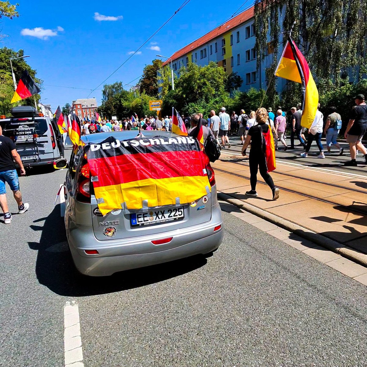 Ruhrpottler3005's tweet photo. #GPN #UPN #FPN #SPN #GBPN #einervonuns 
@NaomiSeibt  @FoxNews  @foxnewspolitics   
@realDonaldTrump  @JDVance  @SecRubio  

PROJEKT M1LLION: Hier sind Schnappschüsse aus dem Getümmel am 08.August in Plauen 
#Projektm1llion #plauen #planetfreak #DE #heimat https://t.co/TadFeWgpog