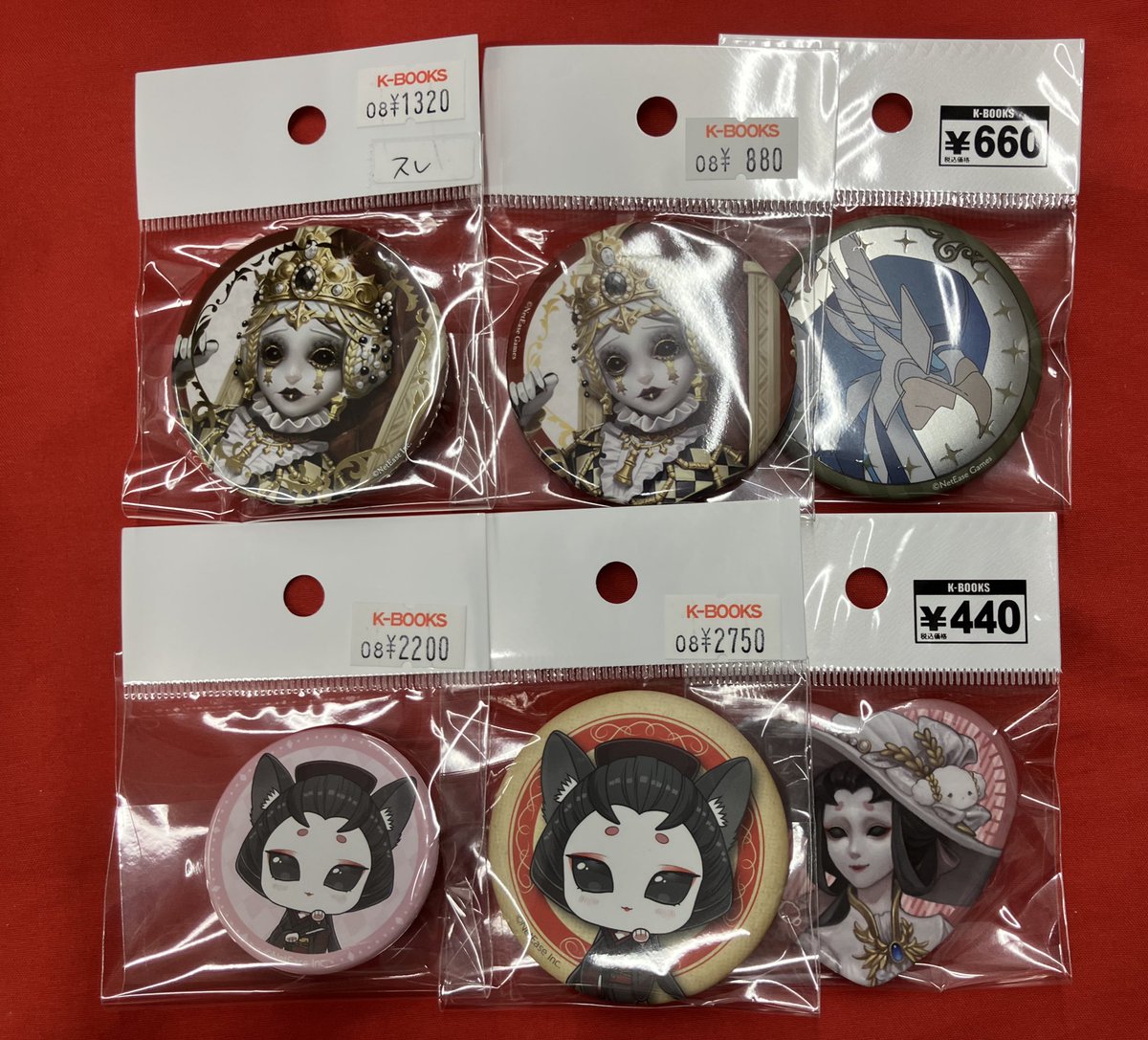 入荷情報】 第五人格 アカデミーカフェ 缶バッジ 祭司 ビッグアクリル